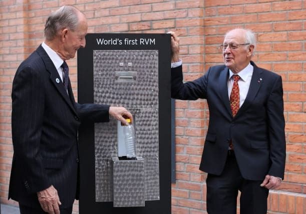 TOMRA founders with first prototype reverse vending machine